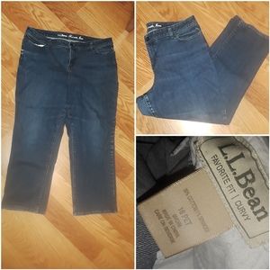 🥳  Womens LL Bean Jeans Curvy 18P